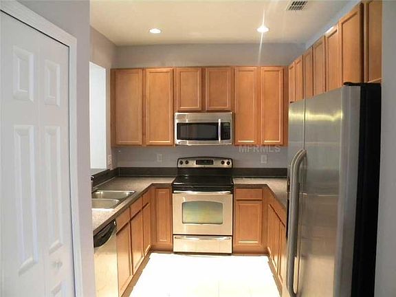 2nd image of 886 Stonechase Ln