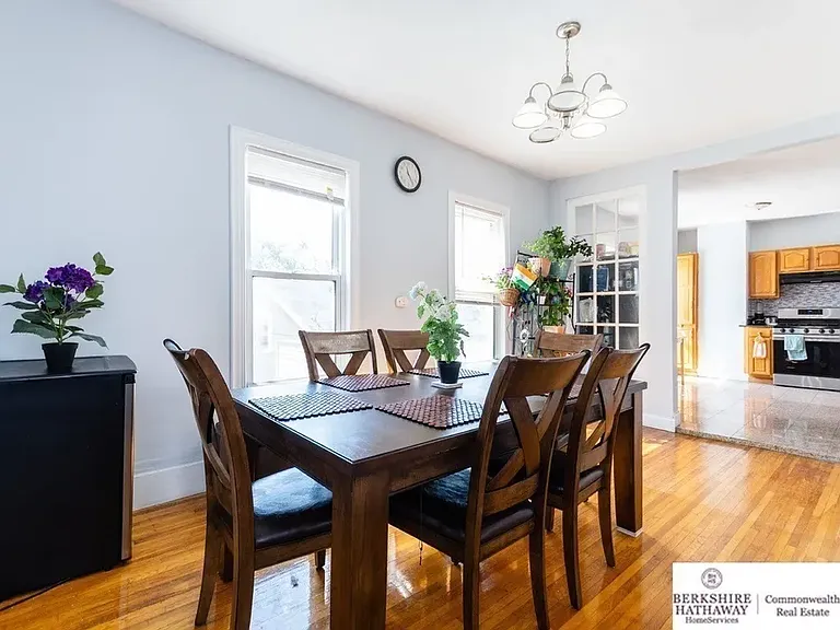 469 Salem St — Photo 7