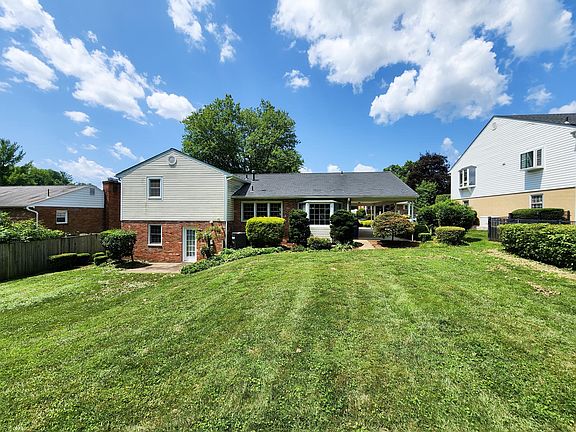 3rd image of 1603 Mary Ellen Ct