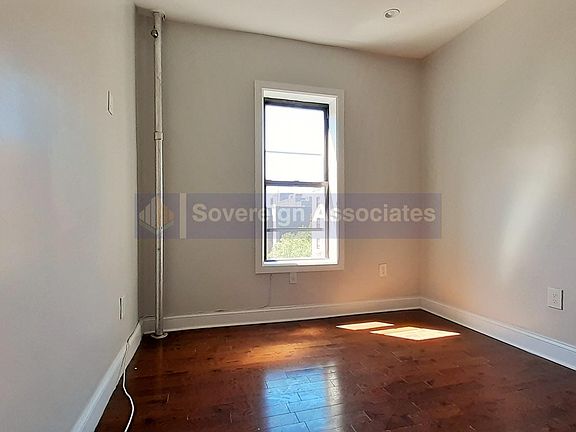 2nd image of 2254 5th Ave APT 14