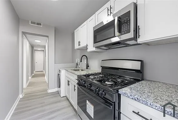 3306 Clifton Ave — Photo 10