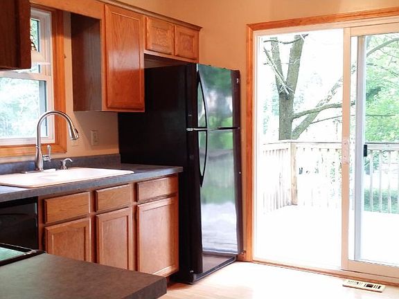 5th image of 2681 English St