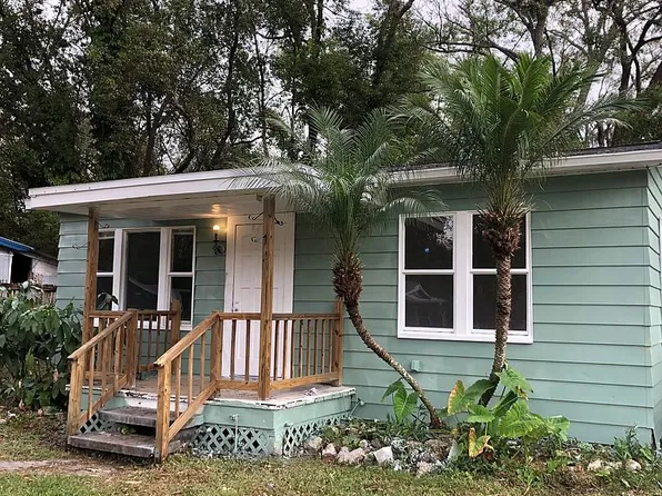 8425 Jones Ave, Tampa, FL 33604