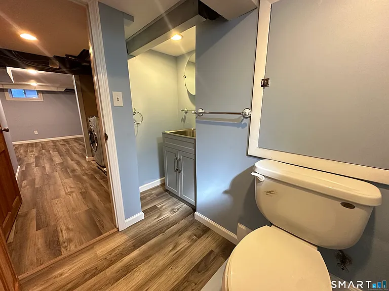 21 Elgin Ave — Photo 36