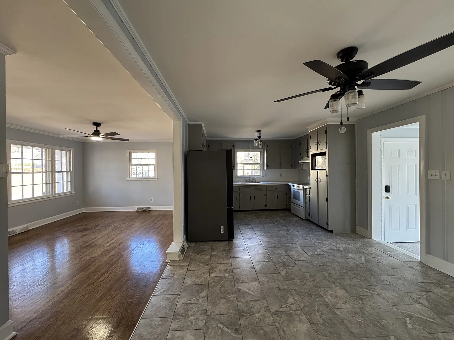 1115 Grovewood Drive - 1 — Photo 2