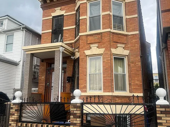 2267 Bruckner Blvd, Bronx, NY 10472