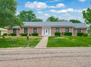 405 Brookwood Dr, Mount Pleasant, TX 75455