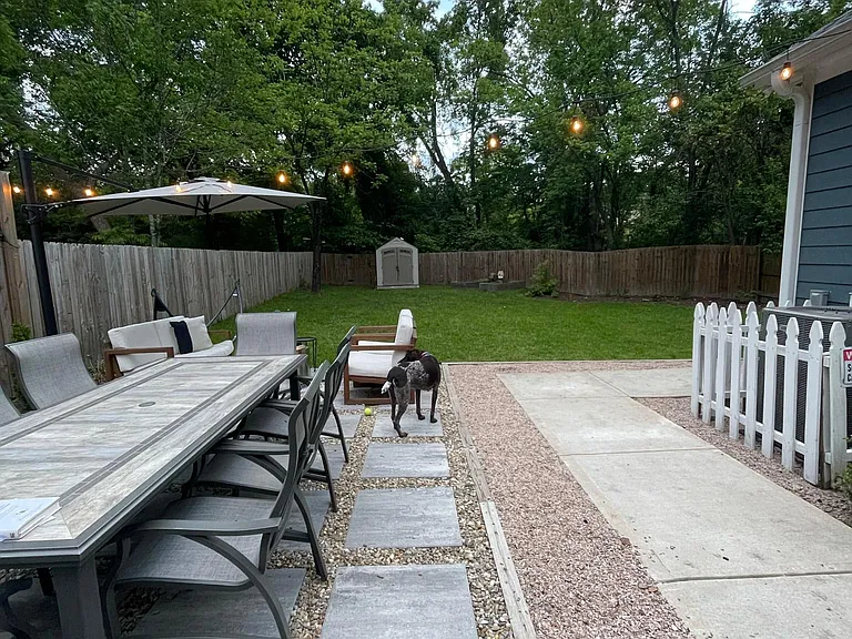 2900 Woods Pl — Photo 13