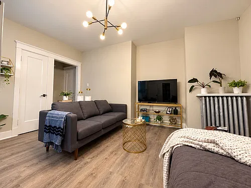 Floor plan 203