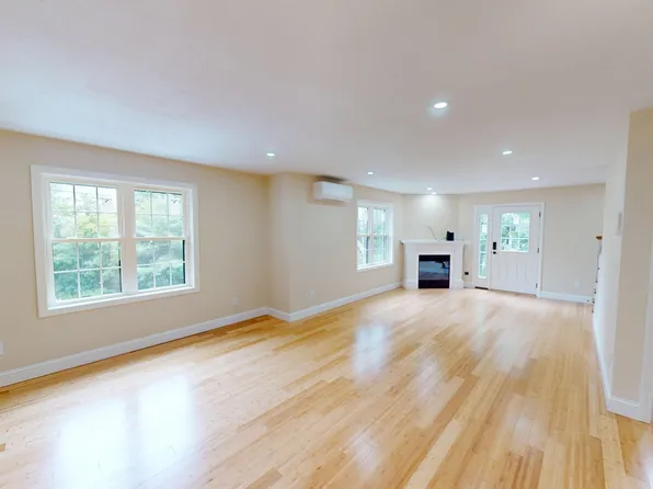 73 Summit St #73, Orange, MA 01364
