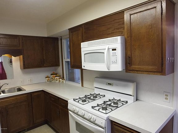 5th image of 4528 Walton Ave SW