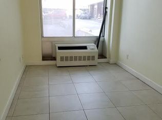 207 27th Ave APT 3R, Astoria, NY 11102