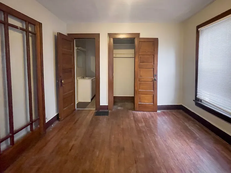 1405 W Jackson St — Photo 37