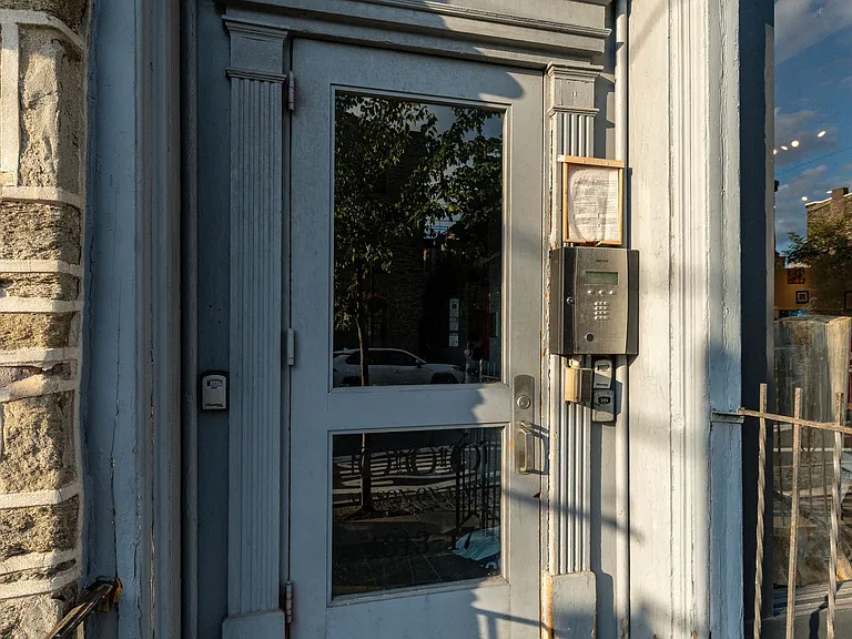4313 Main St — Photo 11