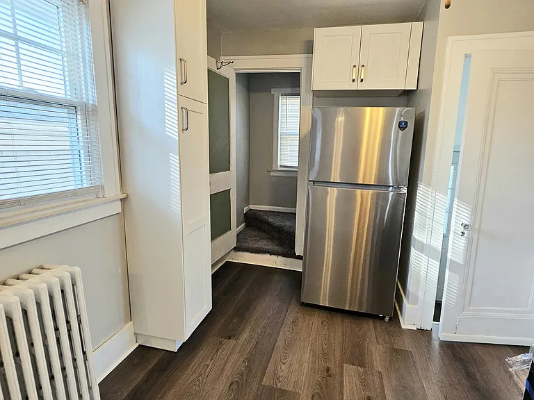 867 Farnham Ave — Photo 17