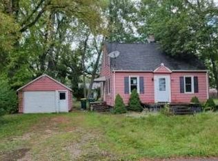 621 Ruth St, Portage, MI 49002