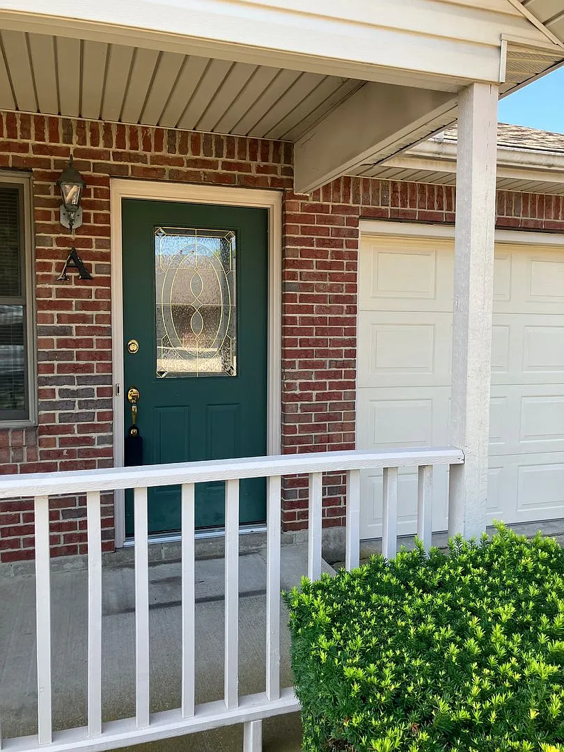Ranch with 2 Bedrooms, 1 Bath, and 1-Car Attached Garage — Photo 1