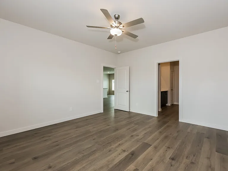 315 Patton Ln — Photo 13