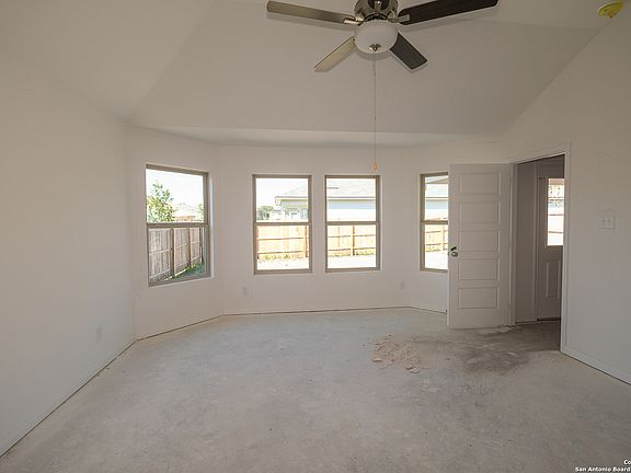 5th image of 4911 Topaz Bend