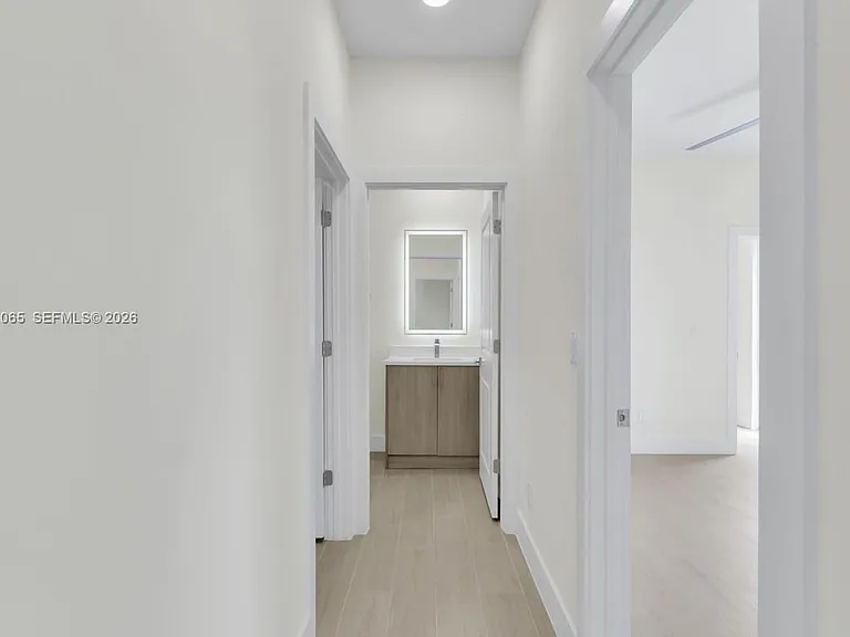 1827 Embers Pkwy W — Photo 9