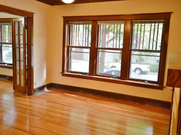 1340 W Waveland Ave #1, Chicago, IL 60613