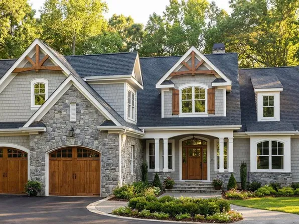 7 Wingfield Dr, Goode, VA 24556