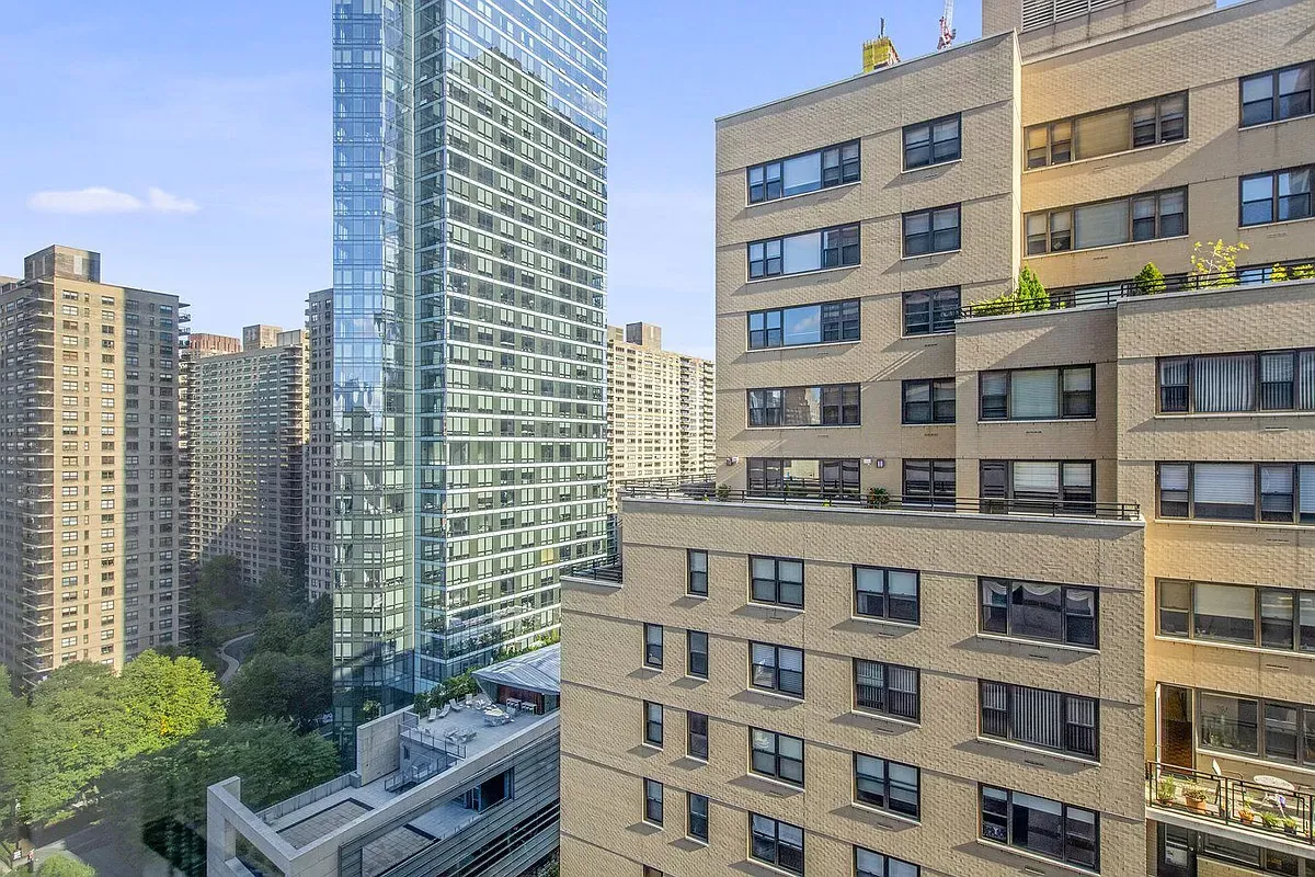160 West 66th Street #16D in Lincoln Square, Manhattan
