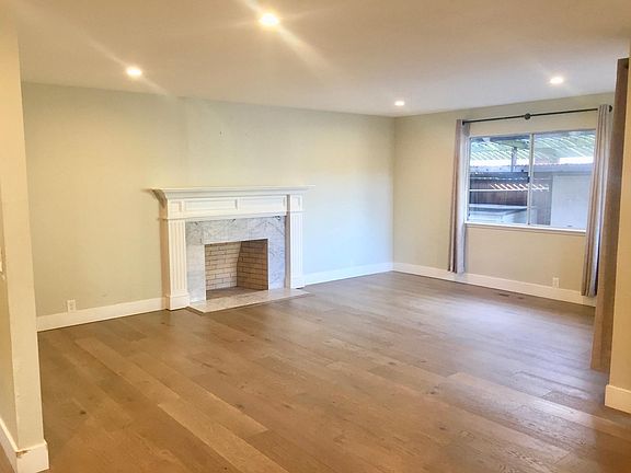 5th image of 70 Orchard Ave