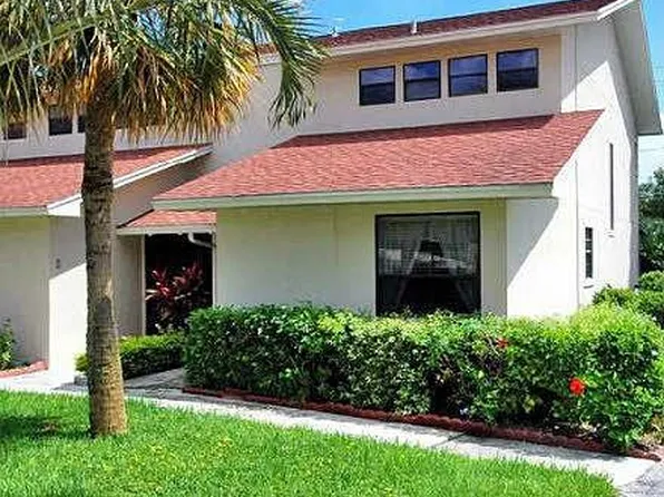 1867 NE Media Ave, Jensen Beach, FL 34957