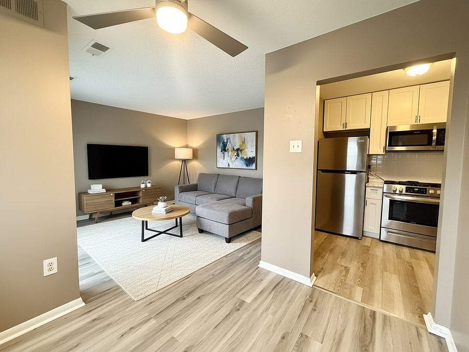 1st image of 214 Meadowview Ln