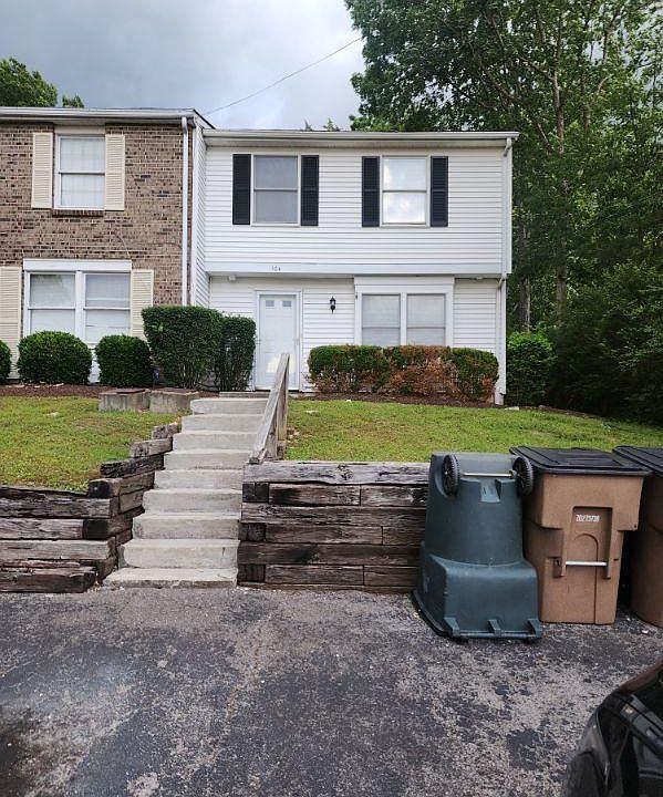 1st image of 104 Lake Forest Ct #104