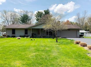 9733 Creek Rd, Pataskala, OH 43062