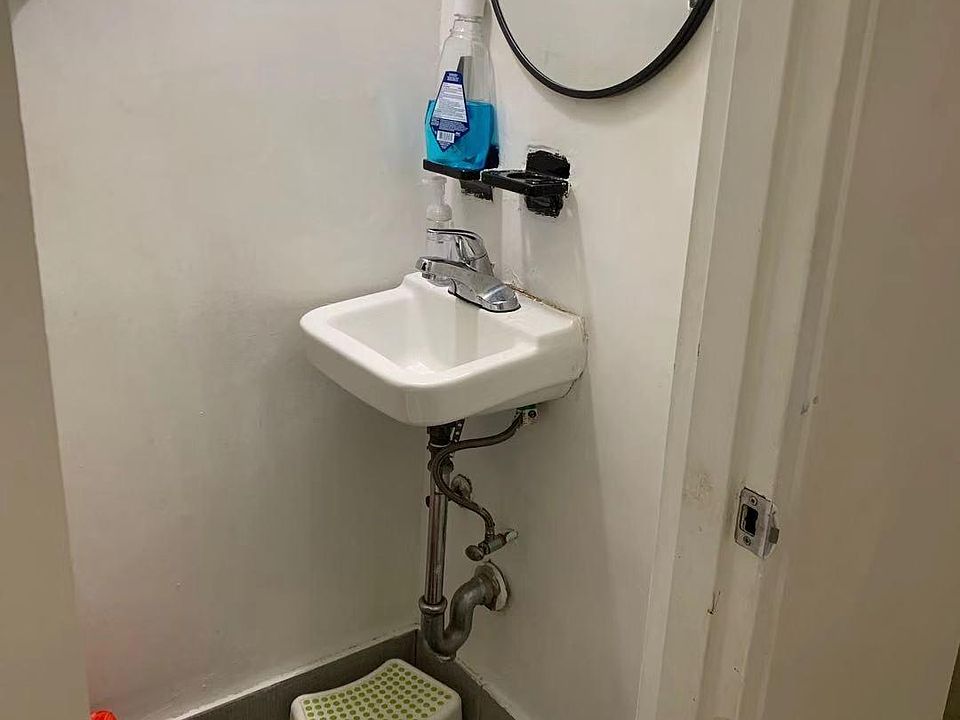 1st image of 177 Bay 8th St #2