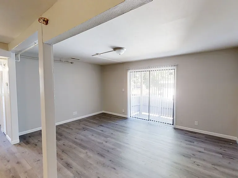 1321 SW Polk St — Photo 12