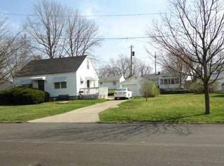 1618 S Roosevelt Ave, Bloomington, IL