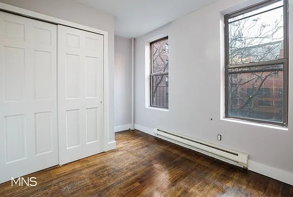 Rented by MNS Marketing | media 6