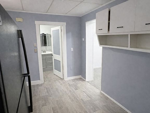3rd image of 217-219 N Pine St #1