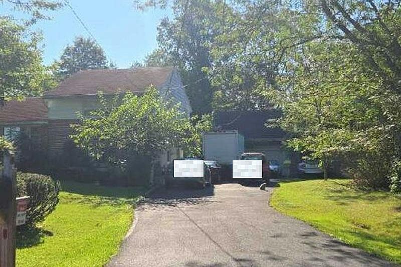 2nd image of 3134 Middle Creek Rd