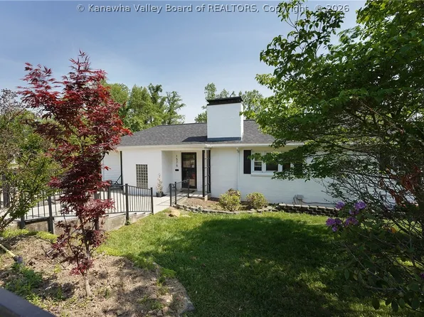 1575 Pine Hill Rd, Charleston, WV 25314