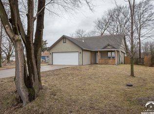 211 N 9th St, Lawrence, KS 66044