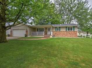 1625 Westside Dr, Mt Zion, IL 62549