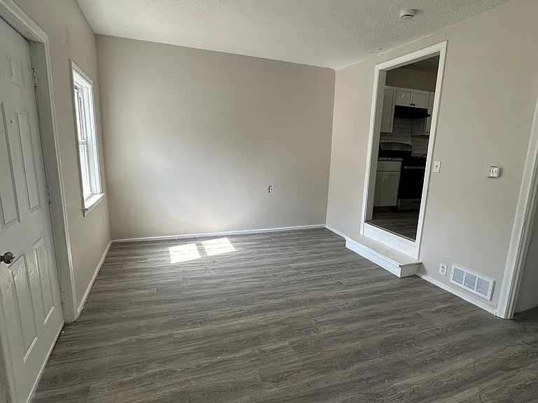 31 Elliott St #1 — Photo 5