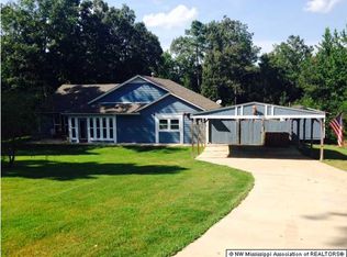 720 Highway 310, Como, MS 38619