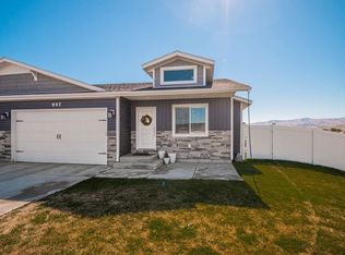 997 Pinewood St, Chubbuck, ID 83202