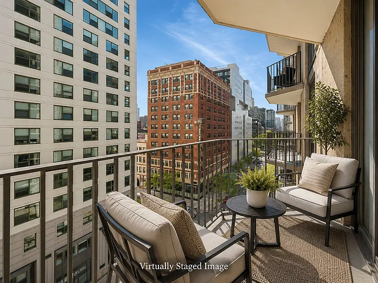 70 W Huron St #708 — Photo 9