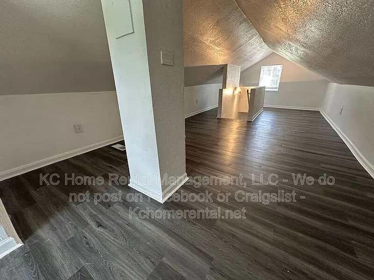 7113 N Highland Ave — Photo 19
