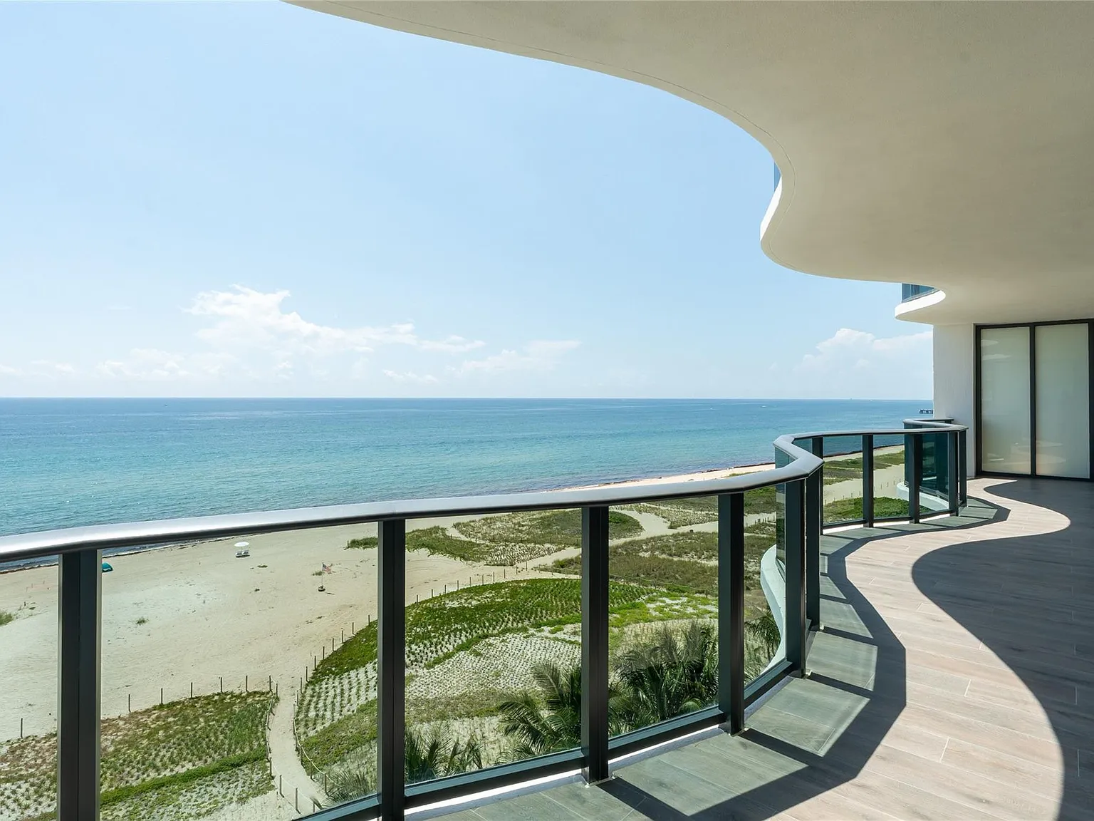 2 bed, 2.5 bath, 1700 sqft, $17,500 — Photo 4