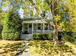 33 Pearl St, Camden, ME 04843