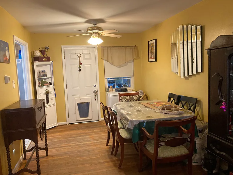 900 Malta Ln — Photo 11