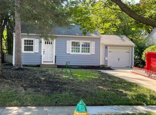 2320 36th St, Des Moines, IA 50310